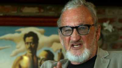 Real, dirty,
dark contemporary noir, - Hollywood Dreams & Nightmares: The Robert Englund Story