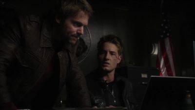 - Really?
- I miss my typewriter. - Smallville