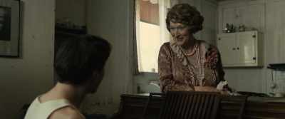 - Really?
- Little Miss Foster, they called me. - Florence Foster Jenkins