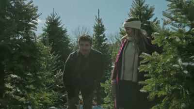 - Really?
- No. She was a lumber-jill. - Flipping for Christmas