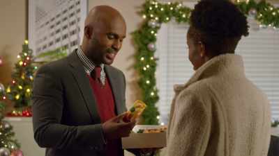 -Really?
-Really. [laughs] - A Sweet Christmas Romance