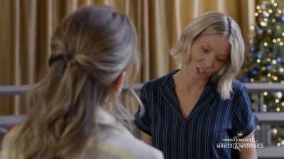 Really, she takes direction - Debbie Macomber's A Mrs. Miracle Christmas