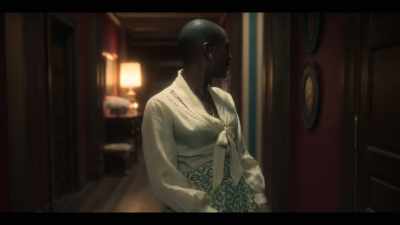 -[Rebecca] Don't touch me!
-[Peter speaking indistinctly] - The Haunting of Bly Manor