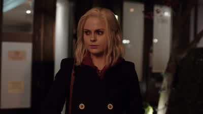 Rebecca's lone-wolf policy has its benefits. - iZombie