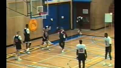 Rebote,
cinco contra cinco, - We Beat the Dream Team