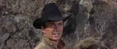 Reckon I'll have to string along
with the kid here, Clint. - Arizona Raiders