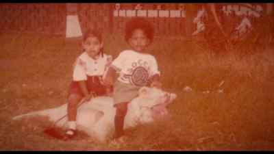 Recuerdo cuando me caí de la veranda, - The Honorable Shyne