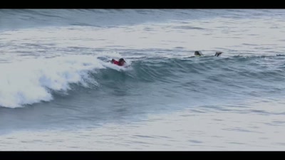 Red grabs this wave. - Chasing Waves