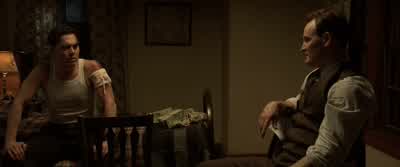 Red, look here. - Public Enemies