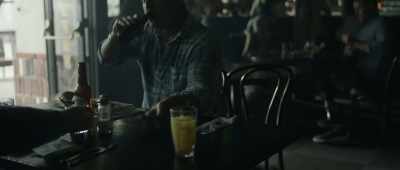 - [Reece] Ma'am, we don't know that.
- [phones buzzing] - The Terminal List