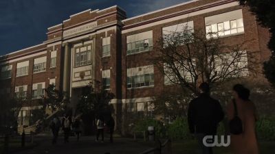 Reggie, what the hell
is going on? - Riverdale