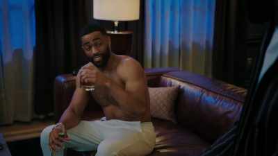 - Regina was standing
there watching? - Tyler Perry's Bruh