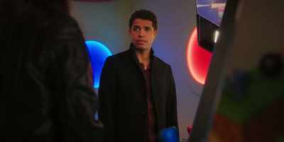 - Reginald stashed you
at the tanning salon, - Reginald the Vampire