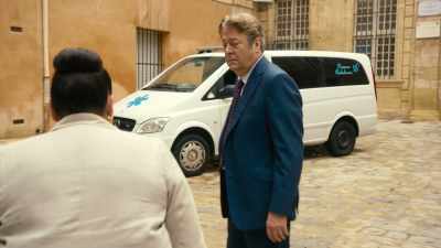 Registered sex offender.
He was kneecapped. - Murder in Provence