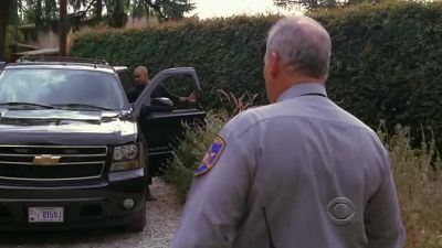 Reid and i will check inside. - Criminal Minds