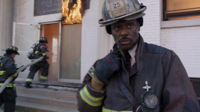 Reid, send the water! - Chicago Fire