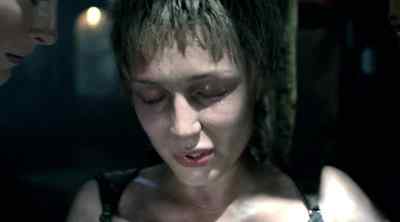 Release her. - Legend of the Seeker