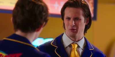 - Remember what?
- The bloody holes in your-- - Reginald the Vampire