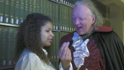 - Renfield is a little fly, - Sharkula