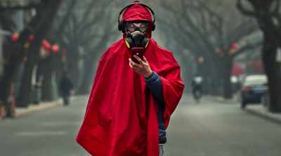 [reporter 1] It's not just COVID-19
that's spreading fast. - The Social Dilemma