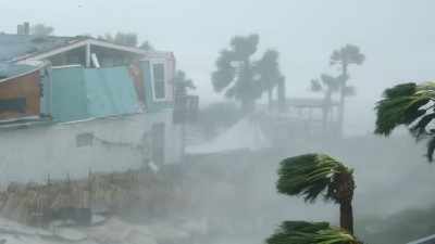 [reporter 2]
The hurricane is doing incredible damage - Human: The World Within