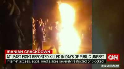 [reporter 3]
Extraordinary protests - A Revolution on Canvas