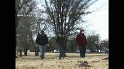 Reporter: TODAY, HUNDREDS HAVE
COME FORWARD TO SEARCH FOR - Evil Lives Here: Shadows Of Death