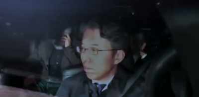 [reporters clamoring] - Fugitive: The Curious Case of Carlos Ghosn