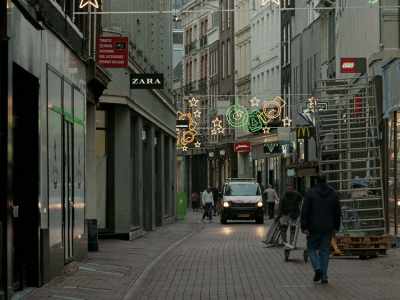 Resistance worker Cor Snijders
recalled after the war: - Occupied City