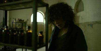 Restraint. - Perfume