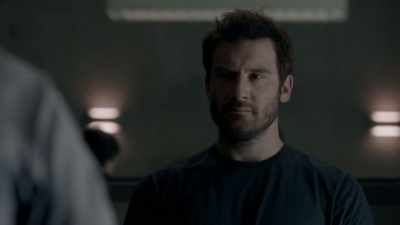 - Reynolds? Jim Reynolds,
the serial killer? - Taken
