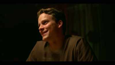 - [REZA'S WIFE] So...
- [REZA LAUGHS] - Young Wallander