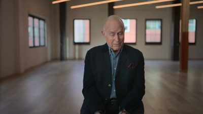 RHODES: He was having
an identity crisis, - To End All War: Oppenheimer & the Atomic Bomb