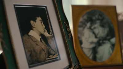 RHODES: Imagine this sensitive
boy, this very smart boy, - To End All War: Oppenheimer & the Atomic Bomb