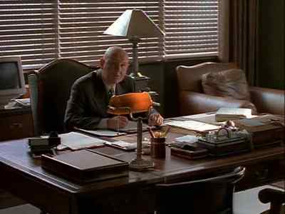 RICHARD CROSS.
HE DOESN'T HAVE
AN APPOINTMENT. - Murder One