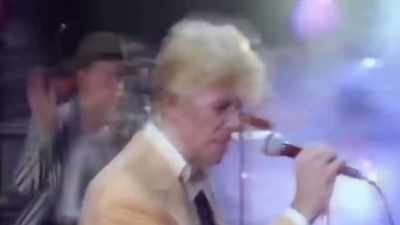 Richard, you Georgia Peach.
Congratulations. - Little Richard: I Am Everything