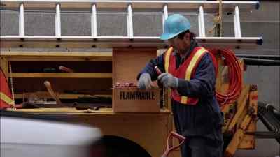 Richard, I'm gonna need your watch.
I've got a plan. - Tommy Boy
