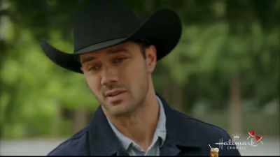 - Richard?
- I'm so sorry. For everything. - A Summer Romance