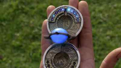 RICHARD:
Let's keep moving. - Legend of the Seeker