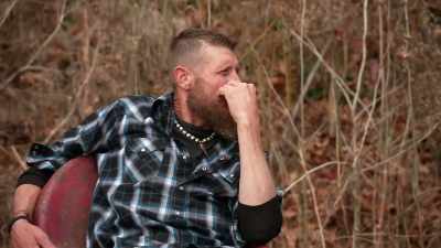 [richard] now
I know, everybody - Moonshiners: Master Distiller
