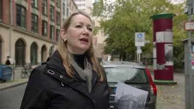 Richie: They started calling out
toward the building, - Searching for Secrets