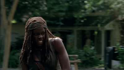 Rick! Help, Rick! Glenn! Michonne! - The Walking Dead