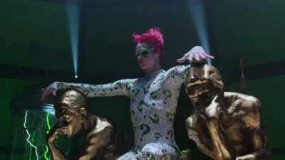 Riddle me this, riddle me that. - Val