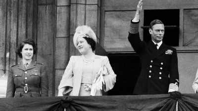 [RIDLEY]:
That really does tell us - Elizabeth Windsor