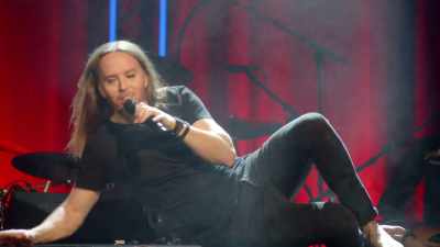 Rien, je ne
regrette rien! Mais... - Tim Minchin: Back