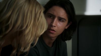 ( Rifle clicks ) - Fear the Walking Dead
