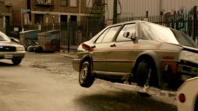 Riggs, Riggs, Riggs, hang back! - Lethal Weapon