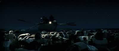 Oars! Do you see any moving? No, sir. None moving, sir. Check them. Bring that oar up here. - Titanic