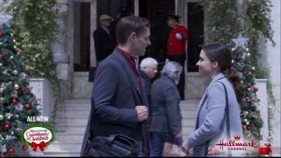 Right.
And this way, I won't lose you. - Christmas in Rome