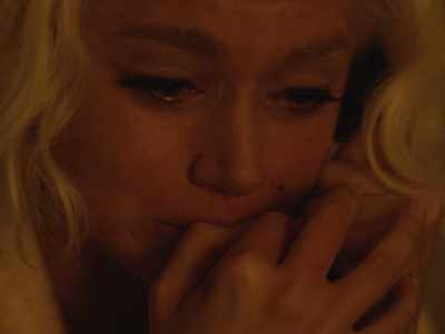 Right, baby. I'll send it. - Blonde